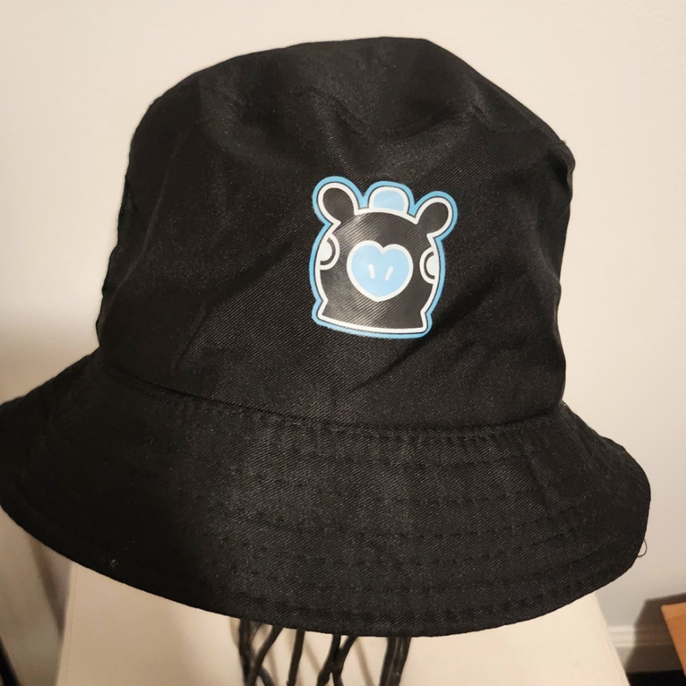 BT21 Mang bucket hat